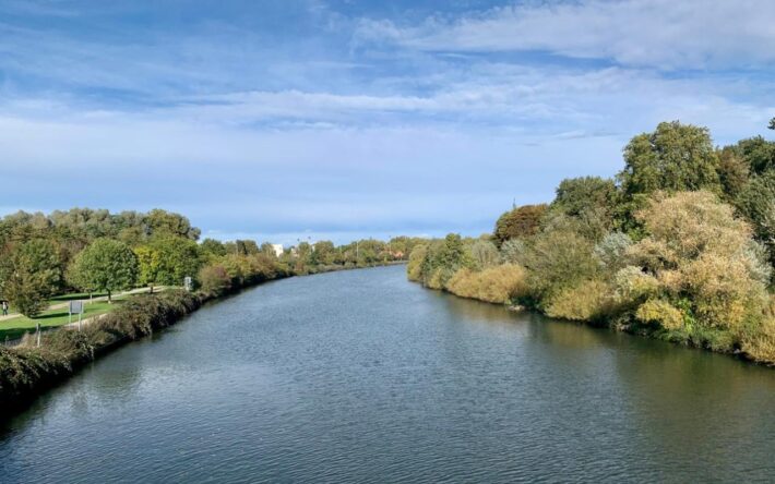 L'une des ambitions du projet lillois de renaturation des berges de la Deûle : concilier la circulation fluviale et la biodiversité avec un faible coût - Crédits photo : Daniel Rapaich Ville de Lille