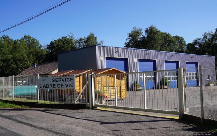 Une citerne de 1000 m3 a été installée vers les espaces verts. Crédits photos : Banque des Territoires