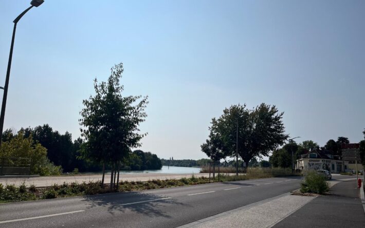 Vue des quais dans le quartier Californie de Saint-Rémy - Crédits photo : Banque des Territoires