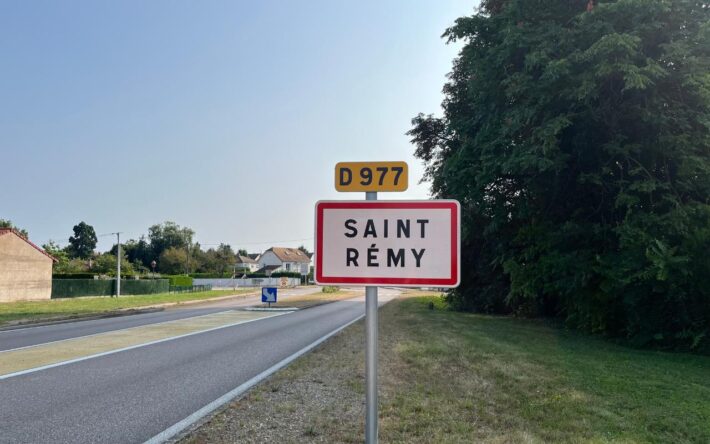 Entrée dans Saint-Rémy - Crédits photo : Banque des Territoires