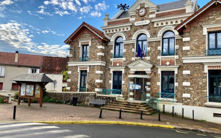 Vue sur l’Hôtel de Ville de la commune de Champlan -
Crédits photo : Mairie de Champlan
