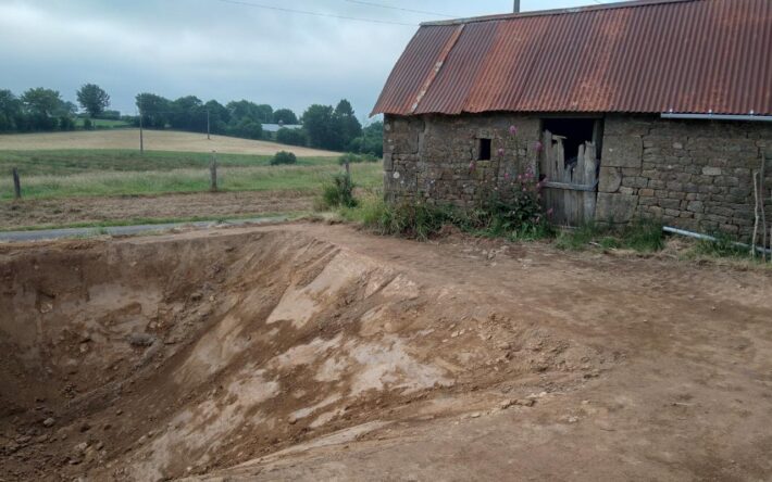 Pendant les travaux, les porteurs de projets se sont mobilisés pour creuser la mare - 
Crédits photo : La Gerberie