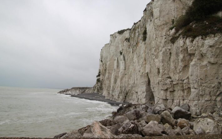 L’érosion des falaises d'Ault est causée à 75 % par l'écoulement des eaux pluviales - Crédits photo : Banque des Territoires