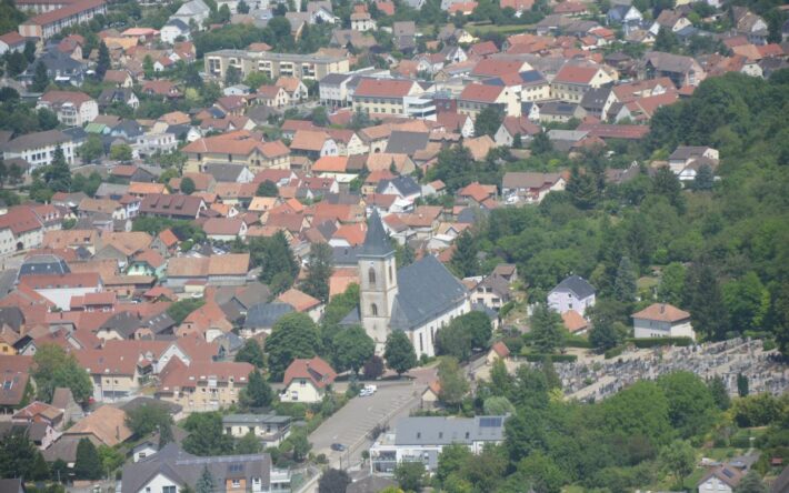 C’est le programme des cours oasis de la Ville de Paris et des cours de la métropole  strasbourgeoise qui ont inspiré la commune - Crédit : Mairie de Rixheim