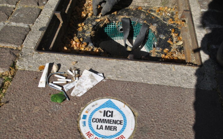 Détail des déchets récupérés dans un collecteur de centre-ville - Crédits photo : Ville de Mandelieu La Napoule