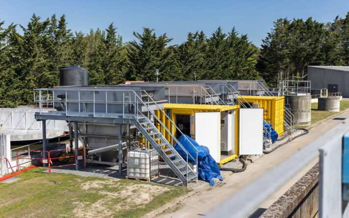 La location de la station mobile de Pornic, mise en service en avril 2024, s’inscrit dans un plan de réduction des surverses des stations d’épuration en cas d’événements pluviométriques exceptionnels - Crédits photo : Pornic Agglo Pays de Retz