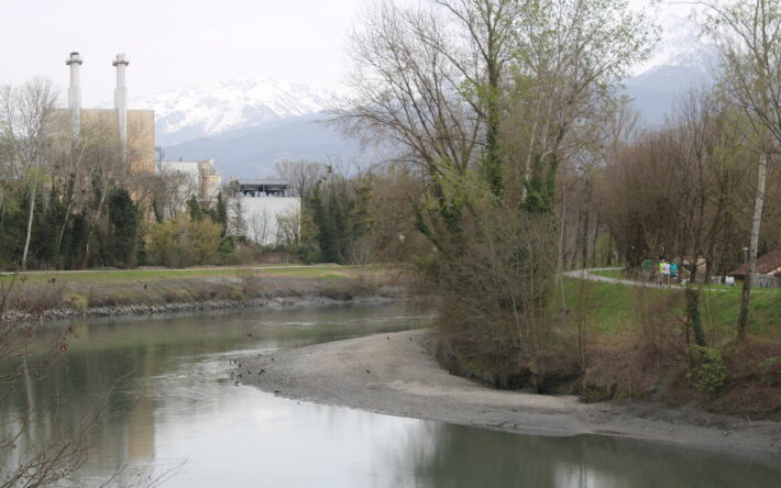 L’Isère à la Tronche, ville limitrophe à Grenoble - Crédit photo : Banque des Territoires