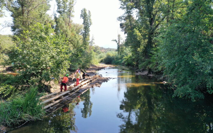 Les risbermes ont permis de réduire le lit du Prunelli, lui redonnant de la profondeur en période d’étiage. Le fleuve retrouve sa biodiversité. - Crédit photo : Banque des Territoires
