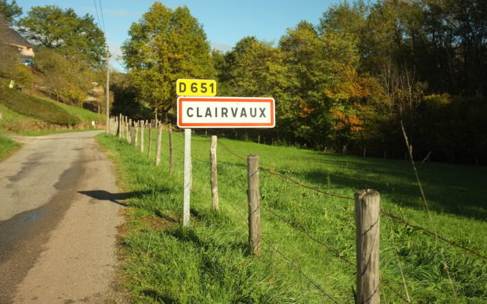 Entrée de ville de Clairvaux d'Aveyron - Crédit photo : Banque des Territoires