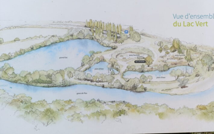 Panneau de situation du site du Lac Vert - Crédit photo : Banque des Territoires