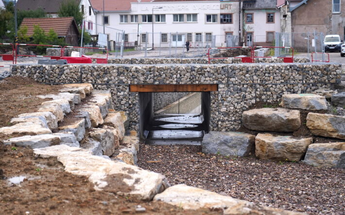 La création d’un nouveau cours d'eau à partir du tracé de l’ancien cours d’eau va permettre de transférer les eaux de pluie depuis l'avenue Jean Jaurès jusqu'à la Lizaine à hauteur. - Crédit photo : Banque des Territoires