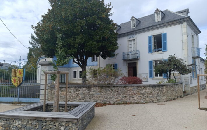 Mairie de la Barthe de Neste - Crédit photo : Laure Buquet