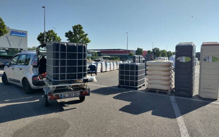 Livraison d’une cuve de récupération d’eau de pluie dans le cadre de l’opération - Crédit photos : Communauté de Communes des Portes de Rosheim