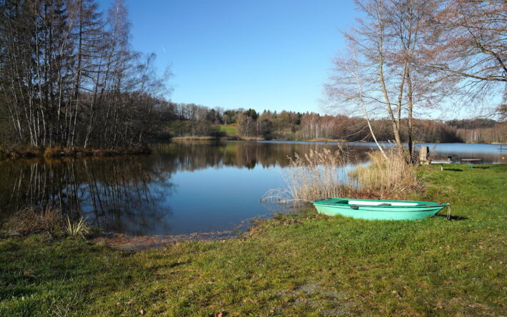 Le plateau des mille étangs est un secteur où se concentrent plusieurs enjeux majeurs : feux d’espaces naturels, forte activité touristique et présence d’ERP notamment de gîtes. - Crédit photo : Banque des Territoires