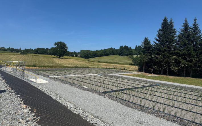 Vue aérienne de la station d’épuration de Chamboulive avant la plantation des roseaux - Crédits photo : Serpe groupe