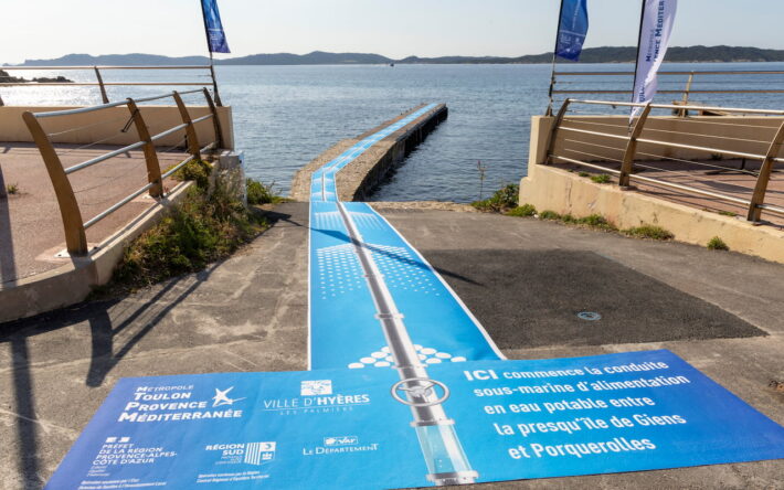 Départ de la conduite sous-marine depuis le site de la Tour Fondue, à Giens (Hyères) - Crédits photo : PASTOR/TPM