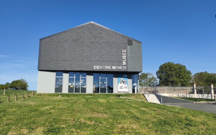 Le centre minier témoigne des 130 ans d’exploitation du bassin houiller à Faymoreau. Le maintien de l’accès au musée était une contrainte majeure du chantier - Crédits photo : Banque des Territoires