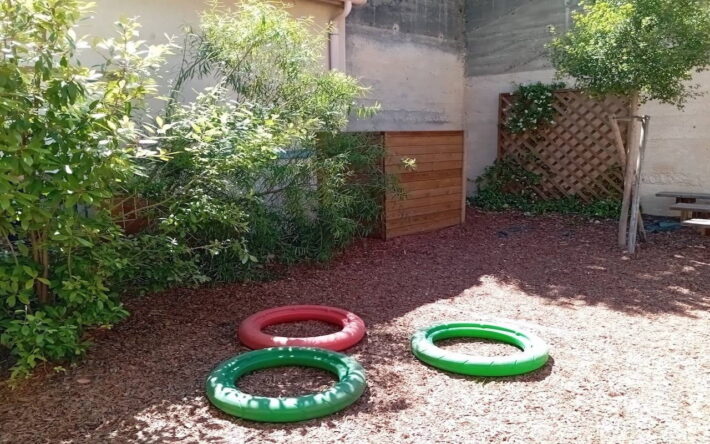 Cour d’école Yvan Pélissier après travaux de désimperméabilisation et de végétalisation - Crédits photo : Grand Narbonne