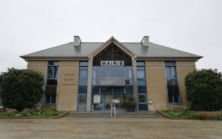 La mairie de Saint-Jouan-des-Guérets. - Crédits photo : Joëlle Bizeau